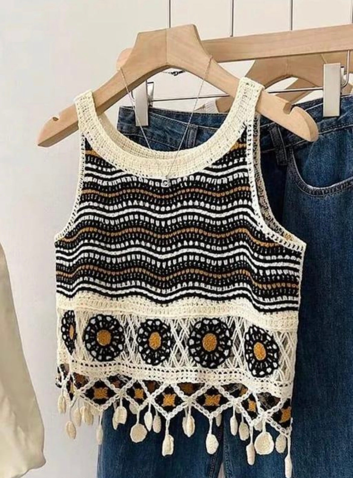 Vintage-Inspired Crochet Tank Top with Pom-Pom Hem