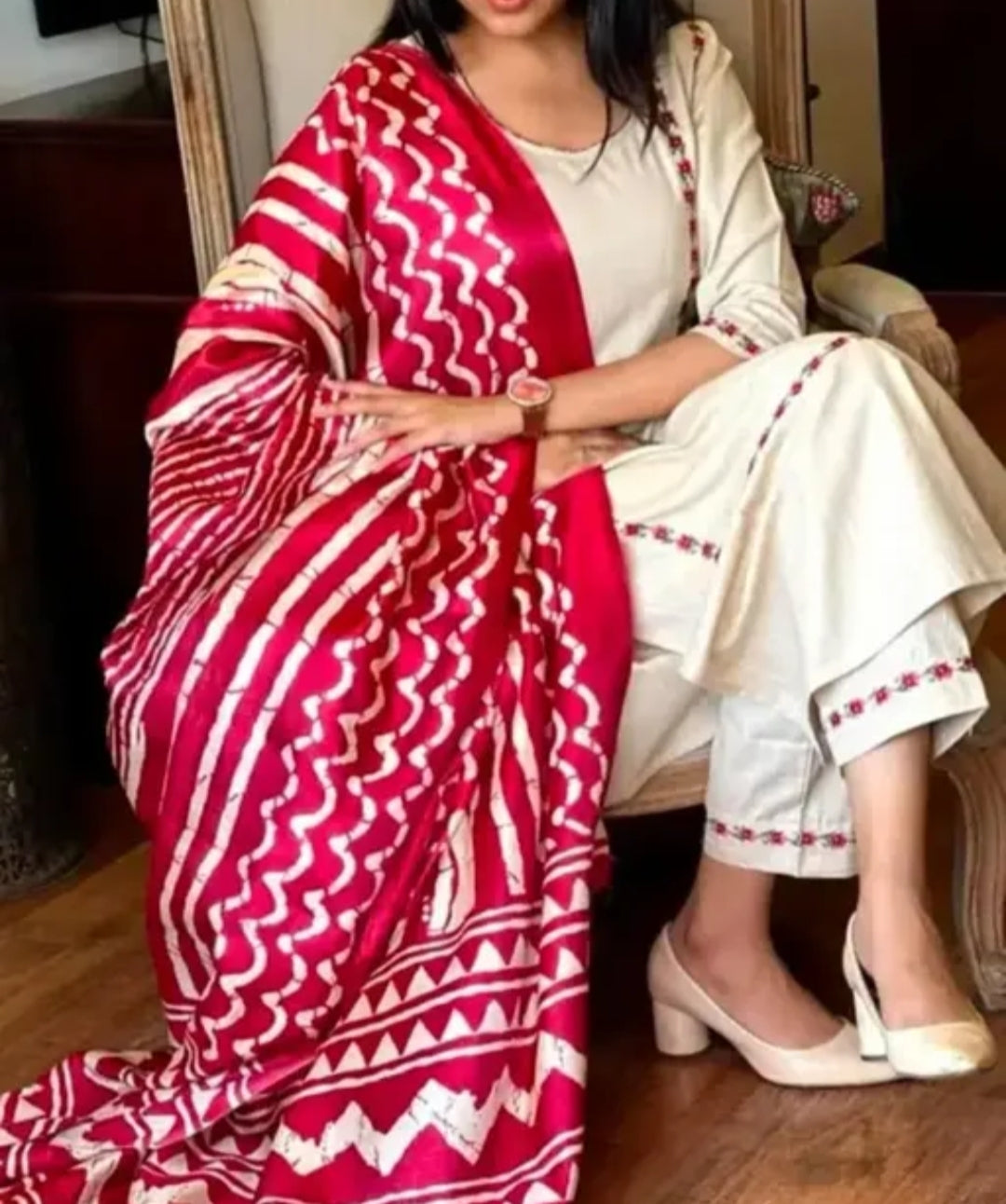 Elegant Cream Kurta Set with Red Bandhani Print Dupatta – Festive & Ethnic Wear